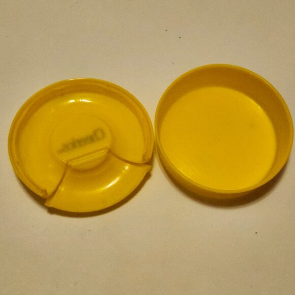 2010 Cheerios Snack Container Yellow Round Cheerios Toddler Snack - Picture 3 of 3